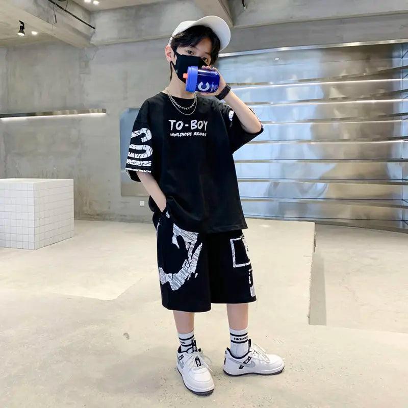 Jungen Sommer Trendy Freizeit Sport 2-teiliges Set: T-Shirt + Hose | Hip Hop Style Mode Outfits für Jungen (3-14 Jahre)