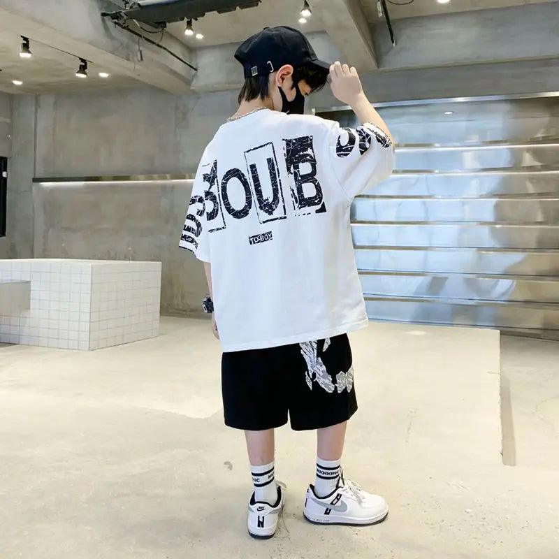 Jungen Sommer Trendy Freizeit Sport 2-teiliges Set: T-Shirt + Hose | Hip Hop Style Mode Outfits für Jungen (3-14 Jahre)